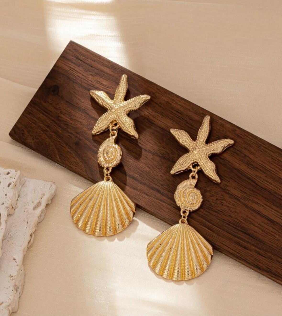 Shell Star Dangle earrings