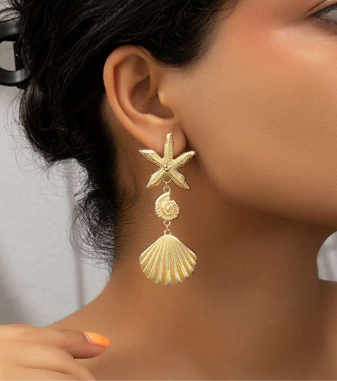 Shell Star Dangle earrings